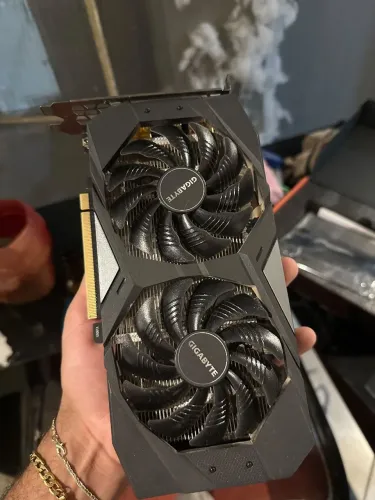 Placa de vídeo 1660 0c gigabyte