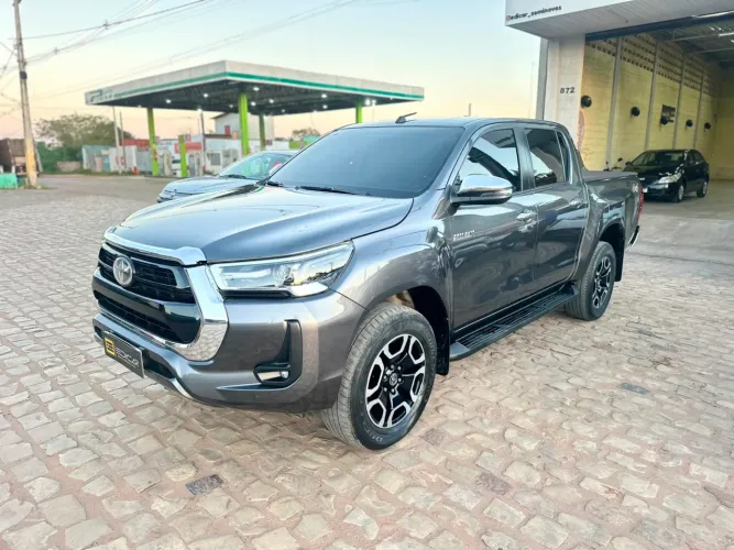 Toyota Hilux CD SRV 4X4 2.8 TDI Diesel Aut. 2021