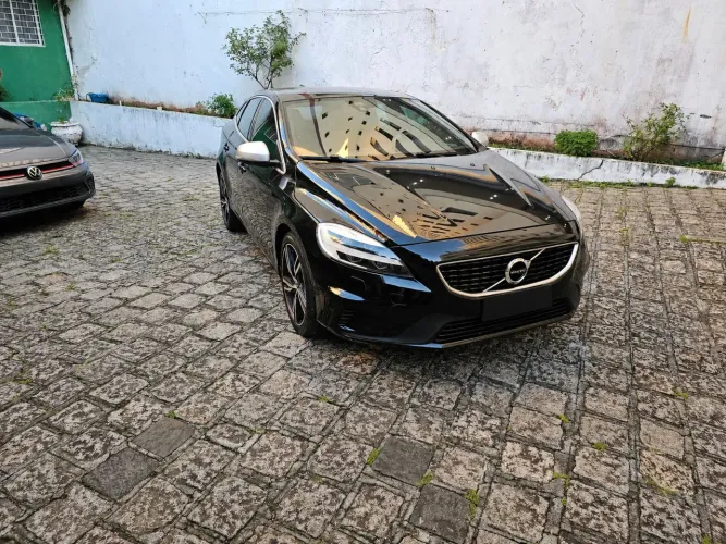 Volvo V40 T-5 R-design 2.0 Aut. 2017