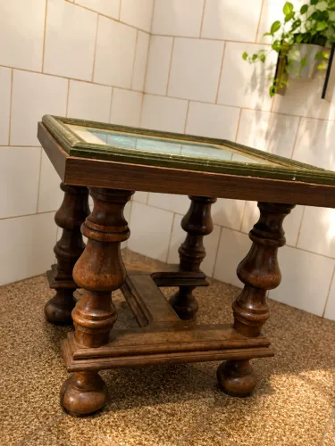MESA DE CENTRO EM MADEIRA IMBUIA MACIÇA