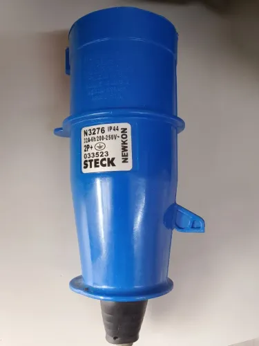 PLUG NEWKON 2P+T 32A 200/250V 6H AZUL IP44 - N3276 - STECK