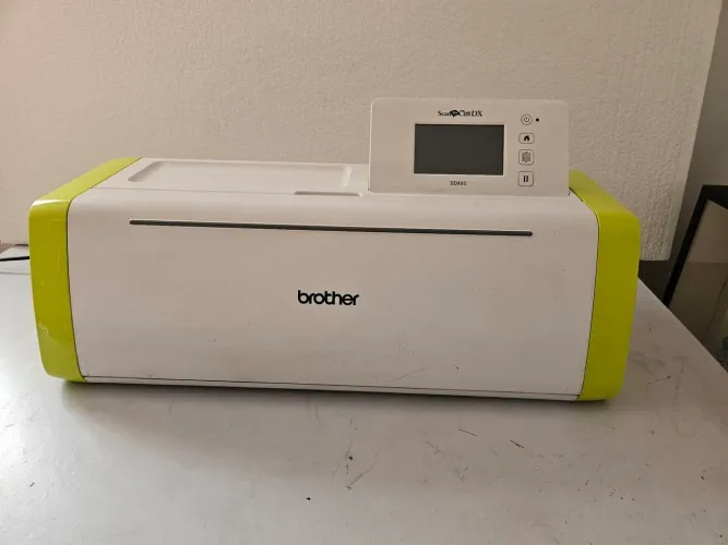 Máquina De Recorte Scanncut Brother Sdx85 127V