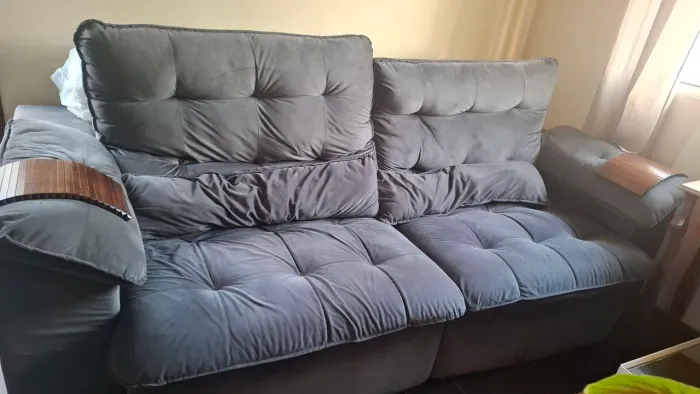 Sofá Retrátil e Reclinável Grande (Cinza Veludo)