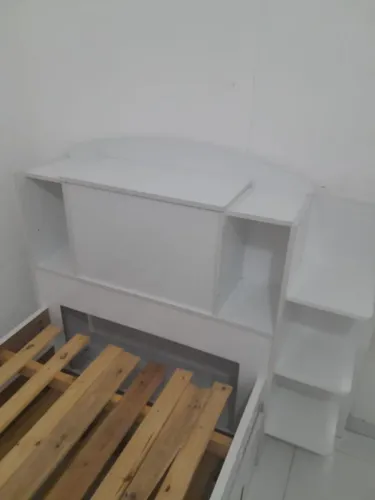 Vendo Bicama(duas) de solteiro com baú