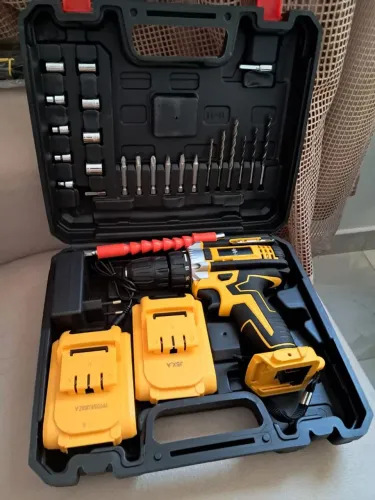 Vendo Furadeira e parafusadeira 48w com 2 baterias nova na caixa!!