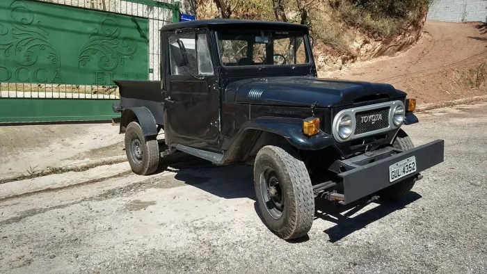 Toyota Band.Picape Chassi Curto Diesel 1981