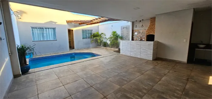 Casa com 3 quartos à venda em Taquaral - SP