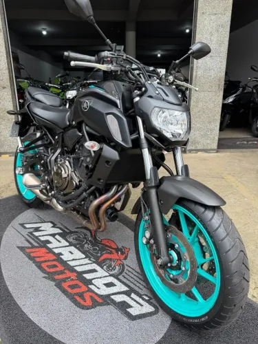 YAMAHA MT-07 2025 ESTADO DE 0KM - NA MARINGÁ MOTOS