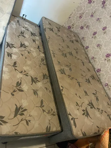 Vendo cama de solteiro 