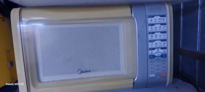 VENDE SE MICRO-ONDAS MIDEA
