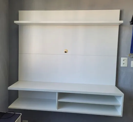 Vendo rack suspenso branco da Tok&Stok