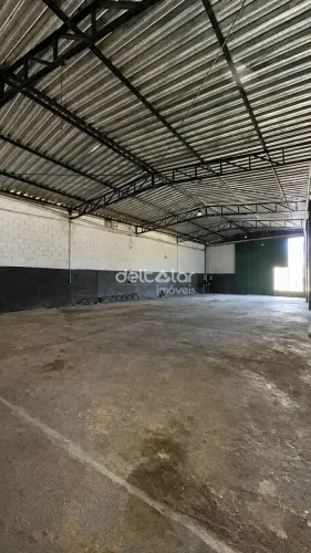 Galpão para locação com 240 metros na Padre Pedro Pinto, Venda Nova, Belo Horizonte, MG