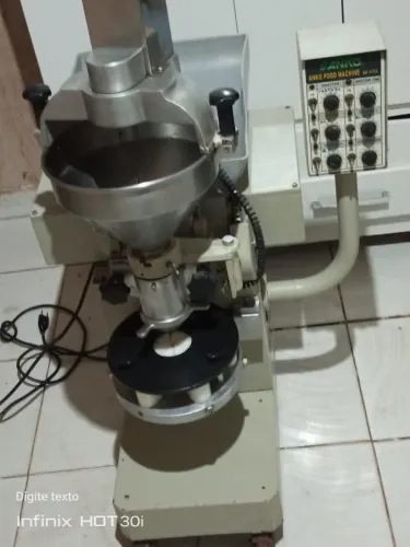 Vd ou troco Máquina Anko pra salgados e outros tipos chama nas proposta