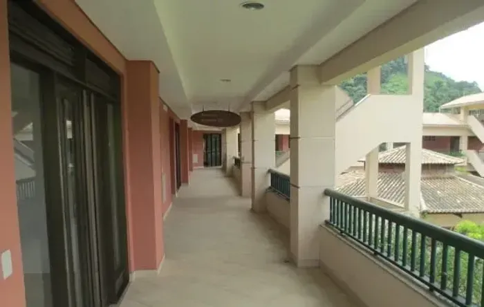 MANGARATIBA- SHOPPING SAHY- ANA PAULA ALUGA ÓTIMA SALA COMERCIAL