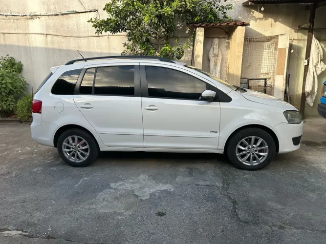Volkswagen Spacefox 1.6/ 1.6 Trend Total Flex 8V 5P 2014