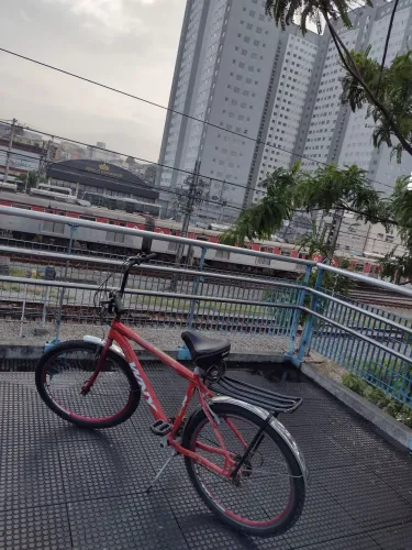 Bicicleta aro 26 quadro de alumínio 