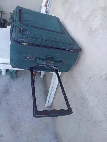 Mala para viagem bem grande