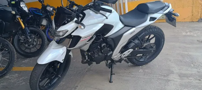 Yamaha FAZER FZ25 ABS Branca 2019. WJ Veículos.