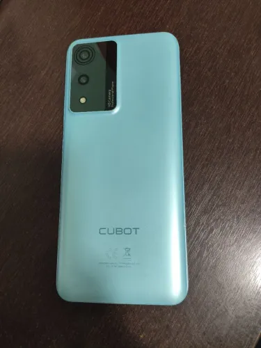 Celular Cubot 400,00