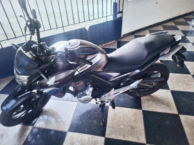 Moto Honda Cb 250 Ano 2020