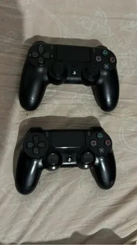 Dois Controles de PS4 ( Paralelos )