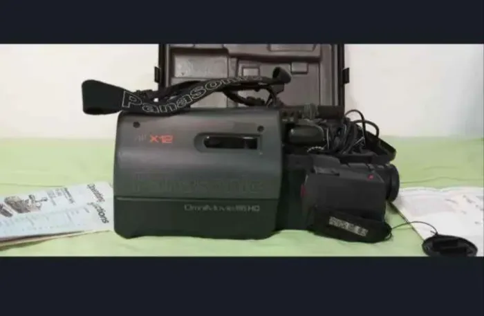 Filmadora Antiga  Panasonic OmniMovie VHS HQ AF X12