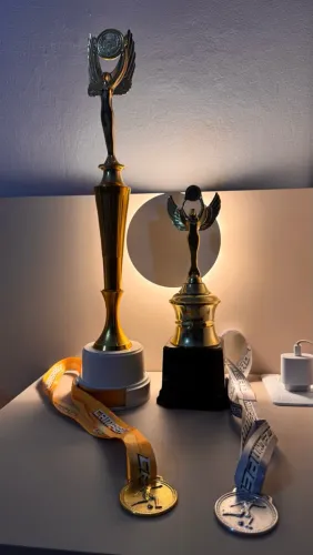 Kit troféus e medalhas