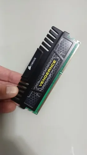 Memoria DDR3 Corsair 4 gb