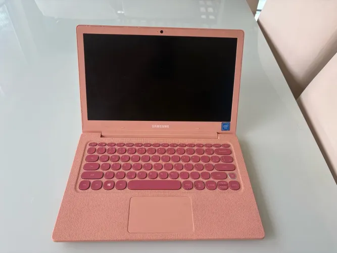 Notebook Samsung Flash F30 Rosa - SSD 256GB - Windows 11
