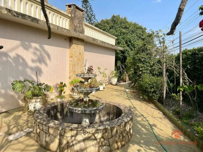 Casa com 6 dormitórios, 500 m² - venda por R$ 2.200.000,00 ou aluguel por R$ 8.270,01/mês