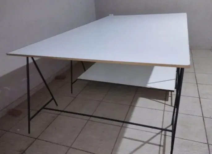 mesa cortar tecido