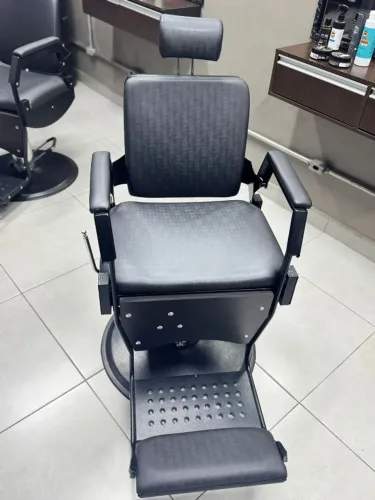 Barbeiro com Clientela Própria? Alugue sua Cadeira no Largo da Vila Zelina