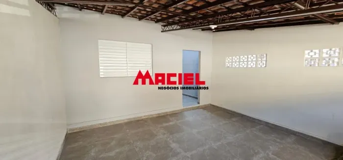 linda casa totalmente reformada, piso interno em porcelanato