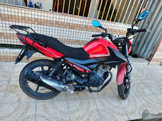 Vendo ou troco Yamaha 150