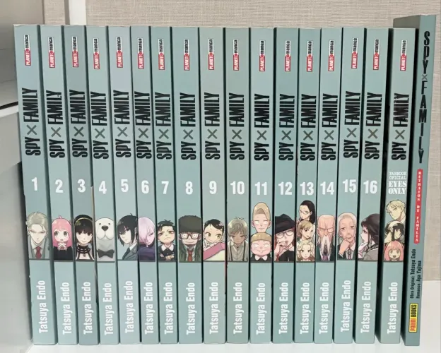 Coleção Mangá Spy x Family (16 vols) + Guia + Novel (Panini) 