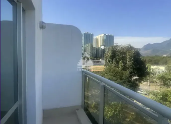 A sala/conjunto em centro empresarial na Barra da Tijuca