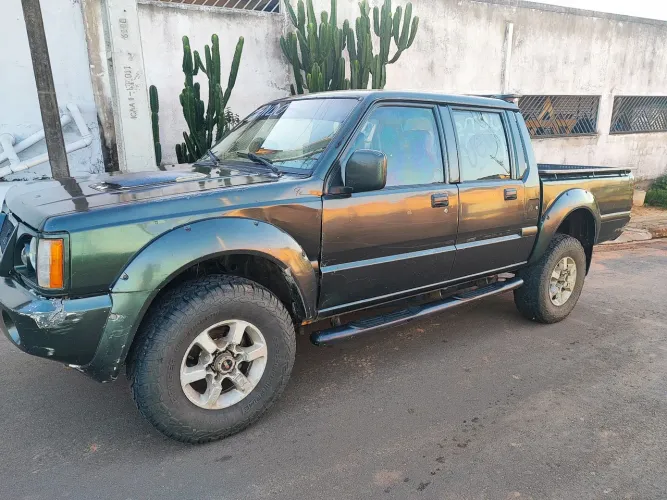 Mitsubishi L200 GLS 2.5 4X4 CD Diesel 2003