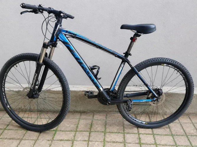 Bike First Twin Aro 29 - Freio a Disco - Suspensão - Excelente Estado