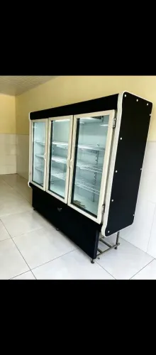 Expositor gelopar 3 portas