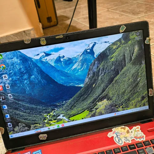 Notebook vaio, teclado retroiluminado, i5 7 geração Intel, SSD 256gb e 8g de ram