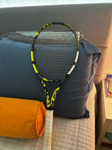 Vendo raquete babolat pure aero 98 l3, 305g em ótimo estado