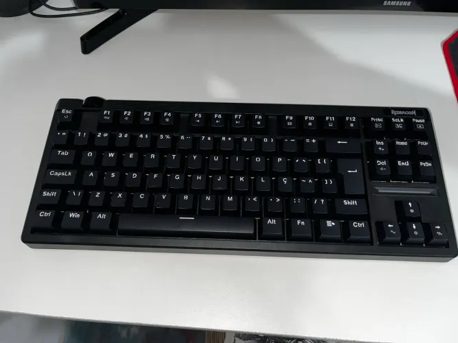 Teclado magnético Redragon Otiim