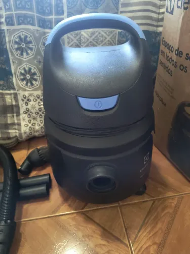 Aspirador Electrolux Hidrolux 1400W Água e Pó - Usado