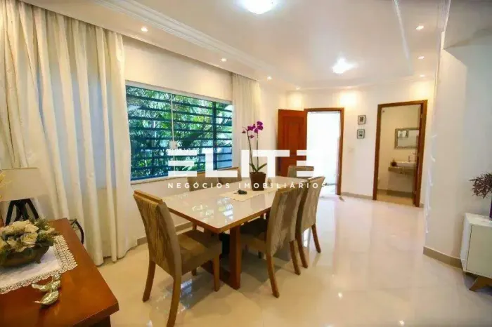 Sobrado residencial para aluguel em Vila Bastos, Santo André 236 m², 4 dorms (1 suíte)