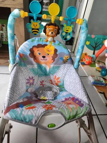 Vendo cadeirinha de balanço bebê