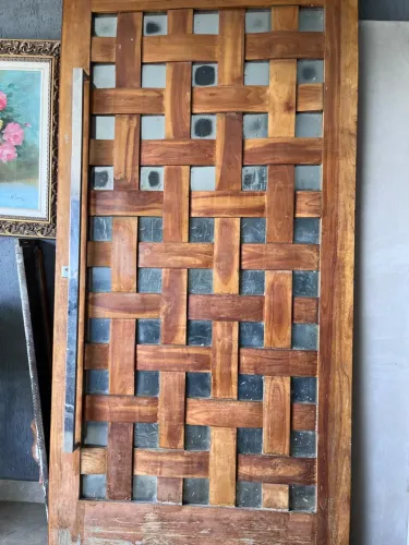 Porta externa 1,20x2,40. Completa!