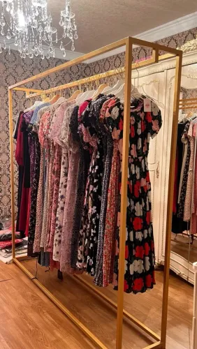 Arara de metal para loja de roupas