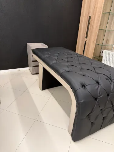 Vende-se 2 Macas profissional + gaveteiro auxiliar com rodinhas 
