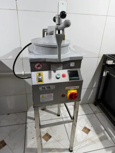Fritadeira de Frango a Pressão BCK Super 6.000w 1 Boca 3.0 Novaind.