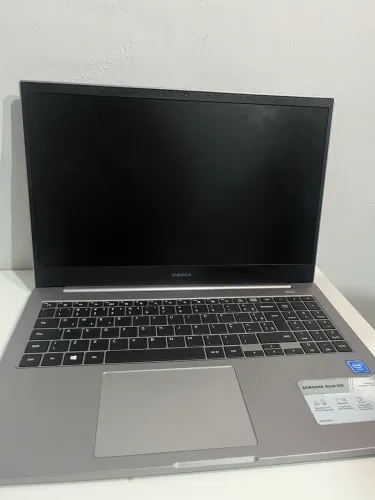 Notebook Samsung Book E20